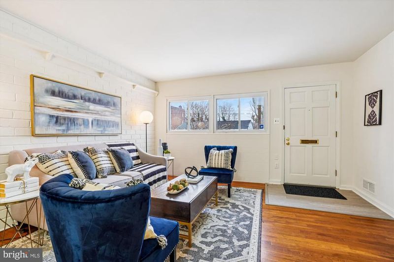 609 Blandford St, Rockville, MD 20850