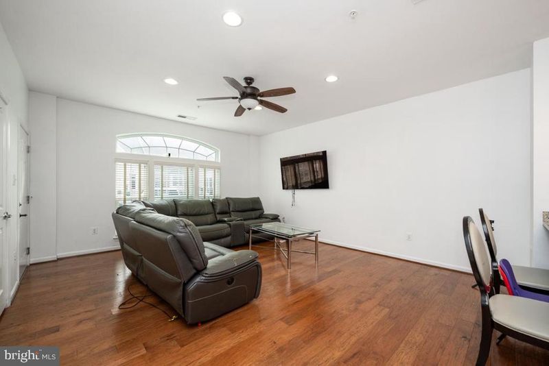 4916 Small Gains Way, Frederick, MD 21703
