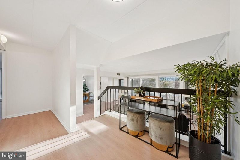 100 Roberts Ln #300, Alexandria, VA 22314