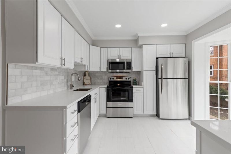 2694 Centennial Ct #54, Alexandria, VA 22311