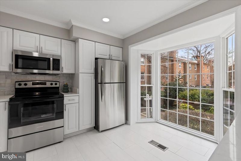 2694 Centennial Ct #54, Alexandria, VA 22311