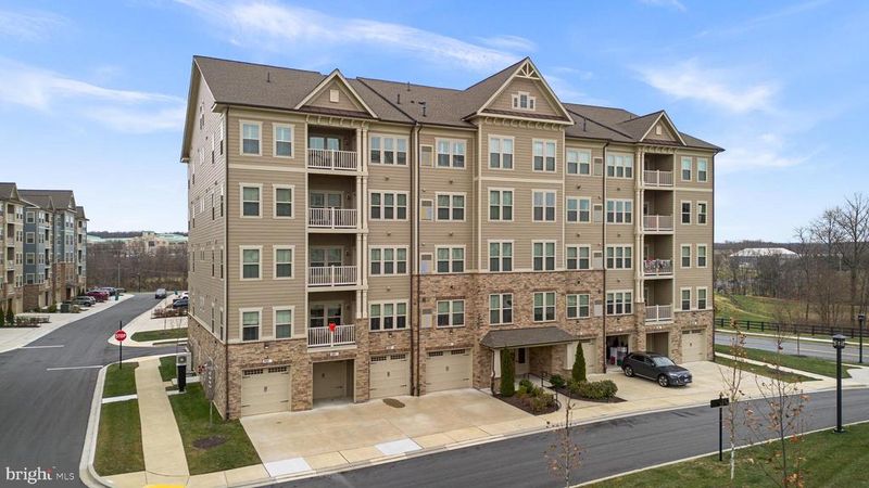 3412 Angelica Way #402, Frederick, MD 21704