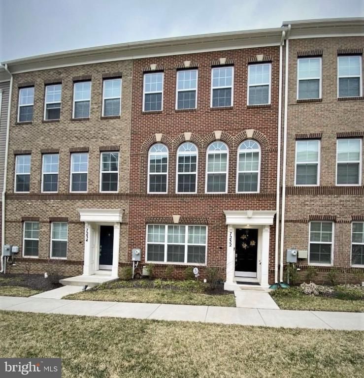 7232 Barrberry Ln, Beltsville, MD 20705