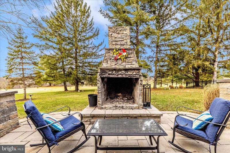 11306 Country Club Rd, New Market, MD 21774