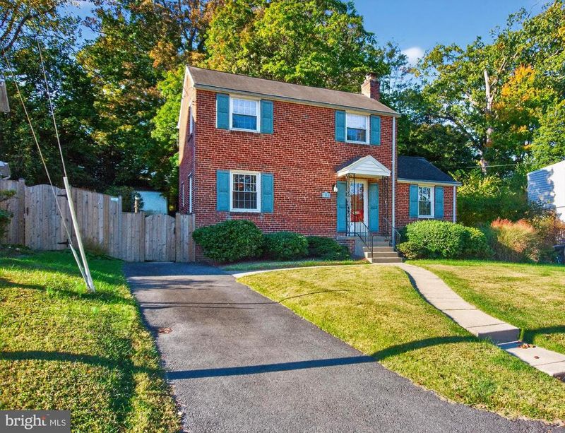 10018 Brookmoor Dr, Silver Spring, MD 20901