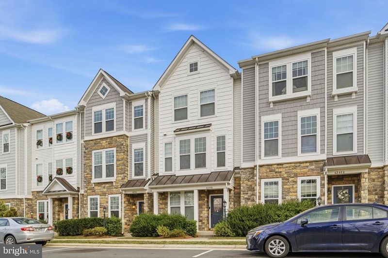 42396 Benfold Sq, Brambleton, VA 20148