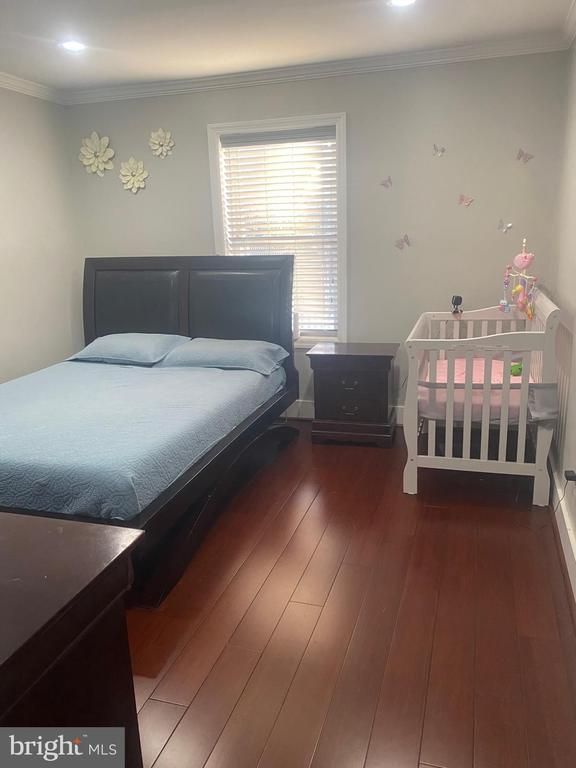 15 Leadbeater St, Alexandria, VA 22305