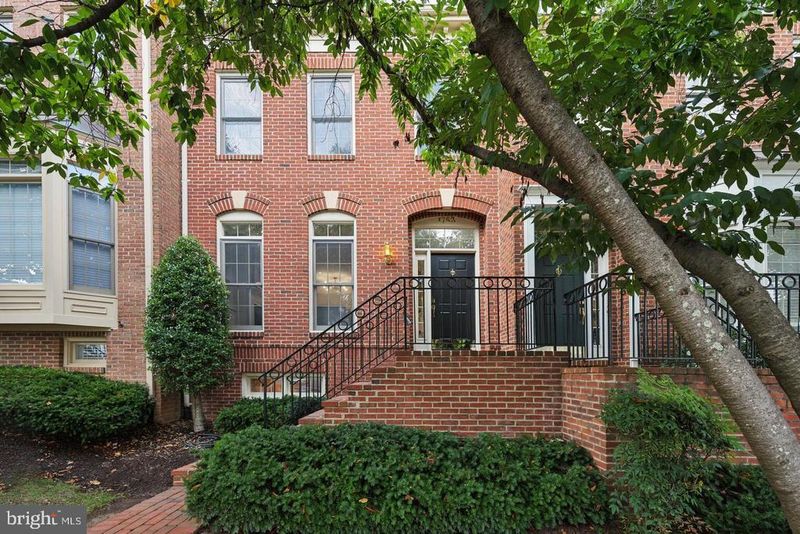 1753 22nd St N, Arlington, VA 22209