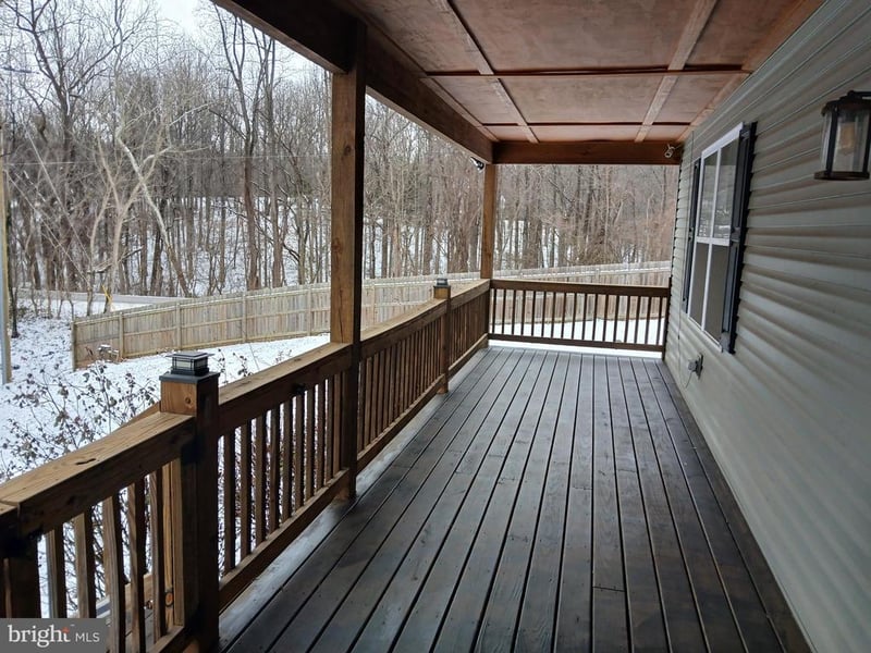 11337 Russell Rd, Hillsboro, VA 20132