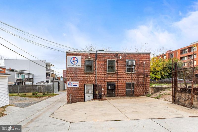 327 Rear L St NE, Washington, DC 20002
