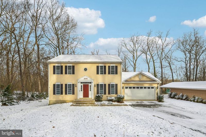 205 Captain Brendt Dr, Accokeek, MD 20607