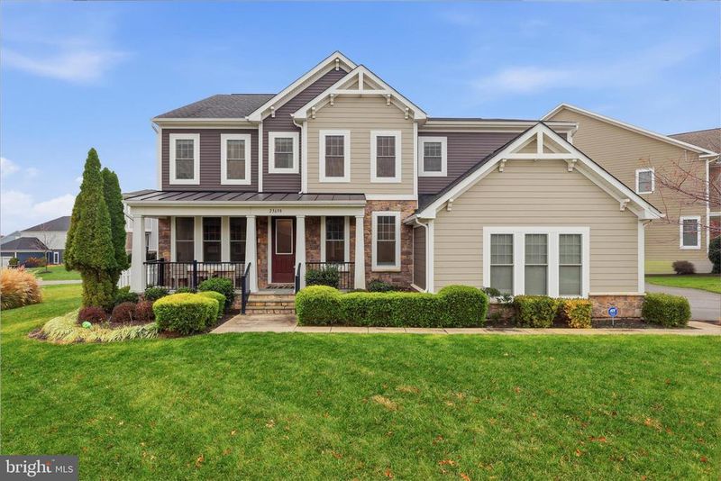 23698 Heather Mews Dr, Ashburn, VA 20148