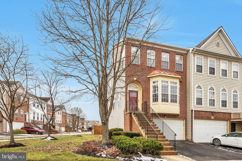 6143 Cilantro Dr, Alexandria, VA 22310