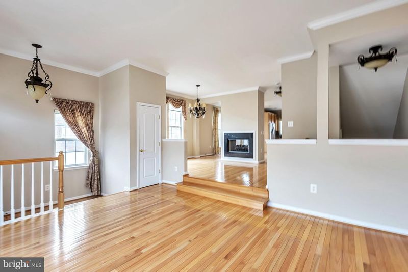 6143 Cilantro Dr, Alexandria, VA 22310