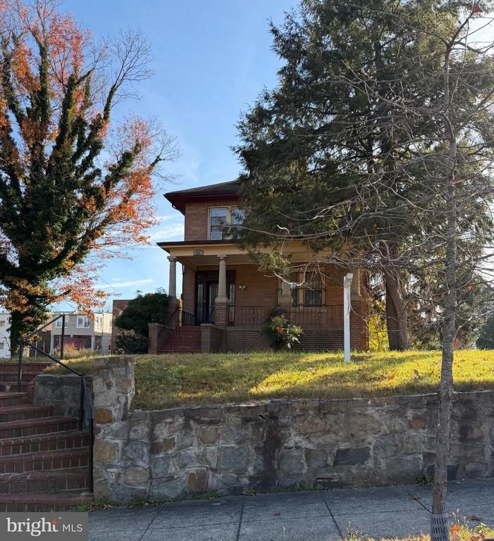 121 Raleigh St SE, Washington, DC 20032