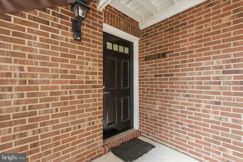 2586 S Arlington Mill Dr #E, Arlington, VA 22206