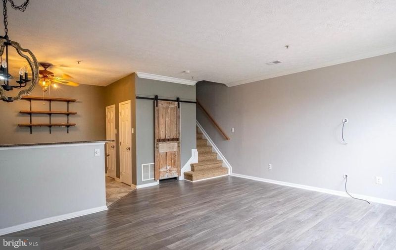4910 Edgeware Ter, Frederick, MD 21703