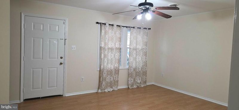 601 9th St, Laurel, MD 20707
