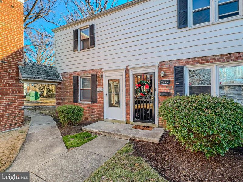 2529 Iverson St, Temple Hills, MD 20748