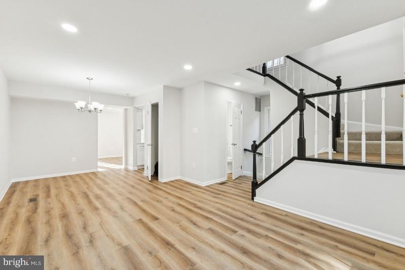 2452 S Walter Reed Dr #3, Arlington, VA 22206