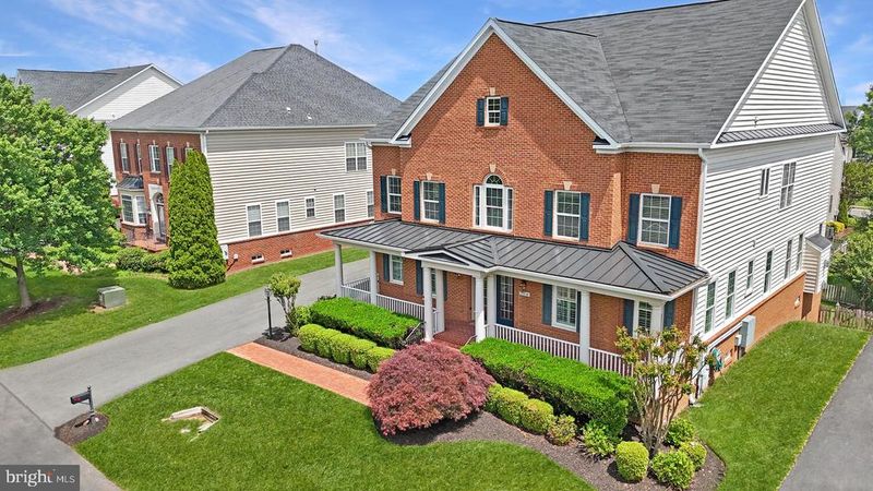 22838 Arbor View Dr, Brambleton, VA 20148