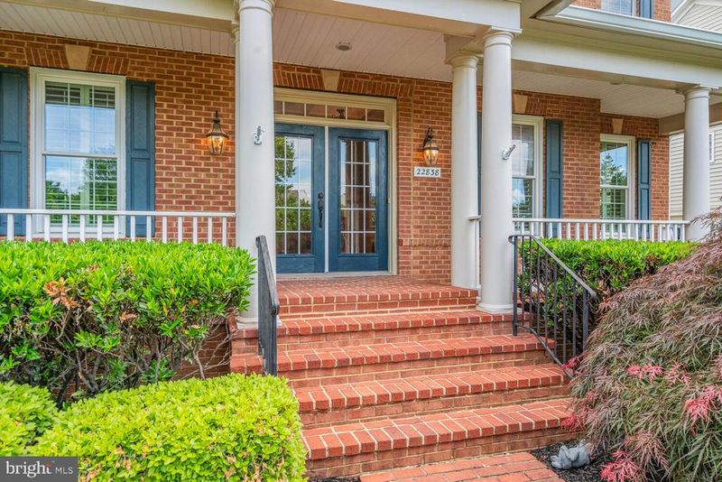 22838 Arbor View Dr, Brambleton, VA 20148