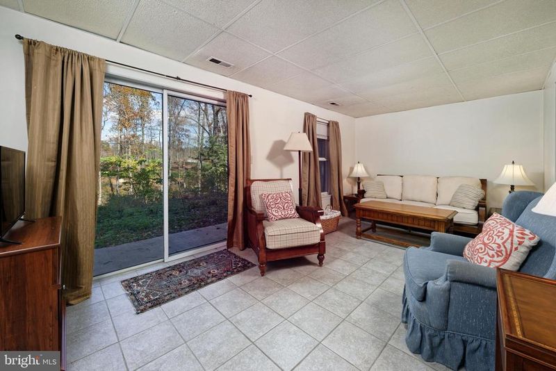 11 Stonewall Ct, Middleburg, VA 20117