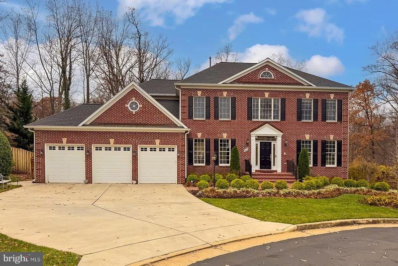 6209 Waterlily Ct, Alexandria, VA 22310