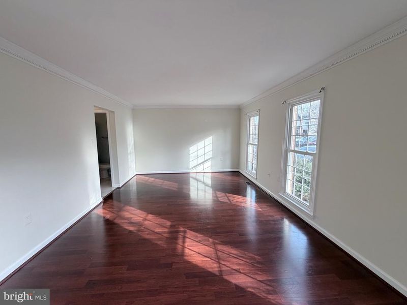 5900 Parenham Way, Alexandria, VA 22310