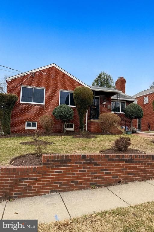 829 Thurman Ave, Hyattsville, MD 20783