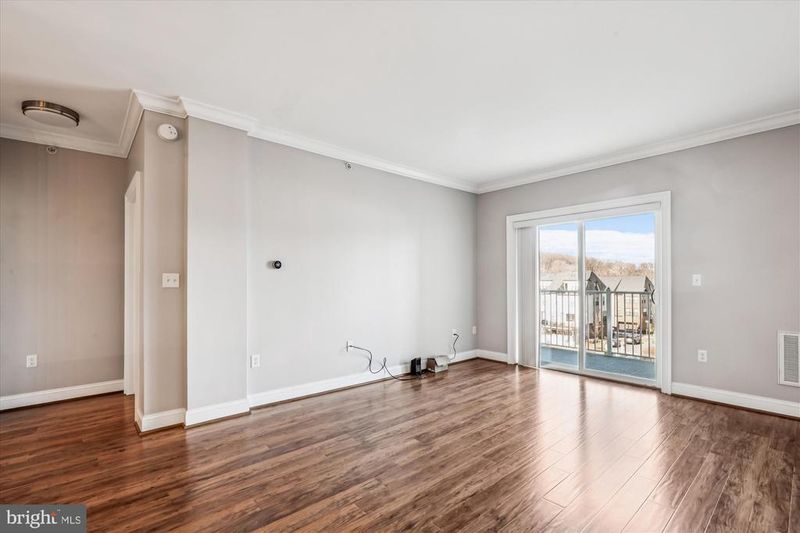 6301 Edsall Rd #422, Alexandria, VA 22312