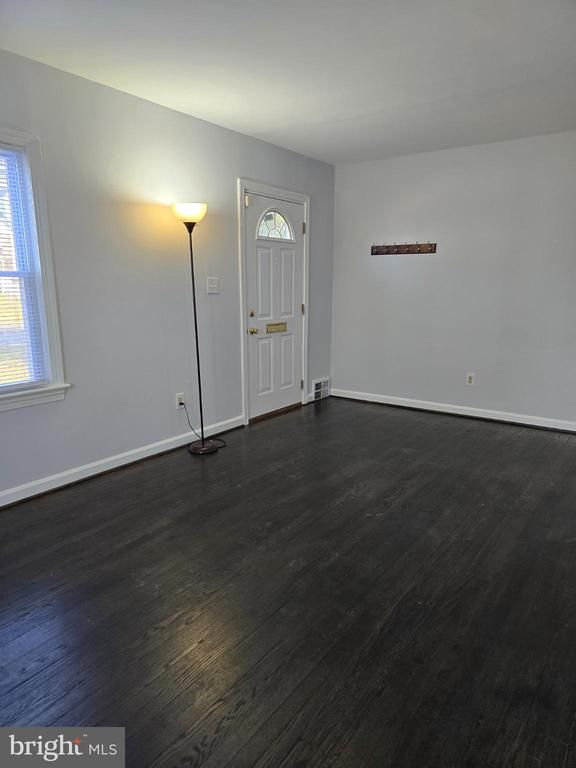 3910 74th Ave, Hyattsville, MD 20784