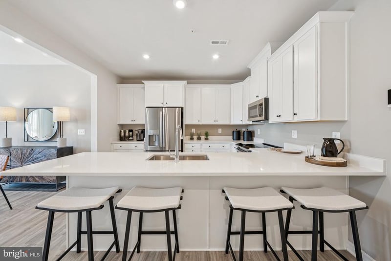 14025 Onyx St, Woodbridge, VA 22193