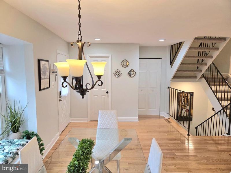 5407 Leeway Ct, Fairfax, VA 22032