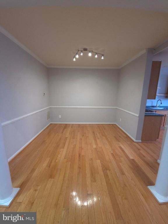 20387 Fallsway Ter, Sterling, VA 20165