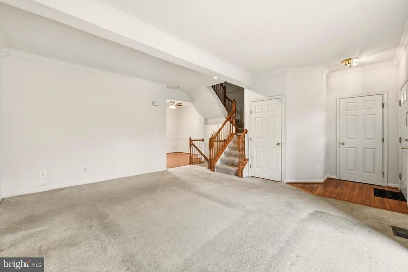 15115 Gaffney Cir, Gainesville, VA 20155