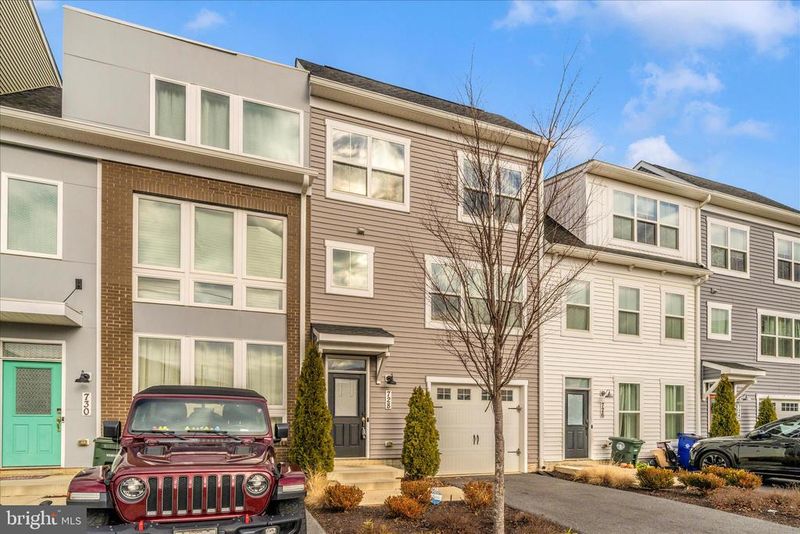 728 Tatum Ct, Frederick, MD 21702