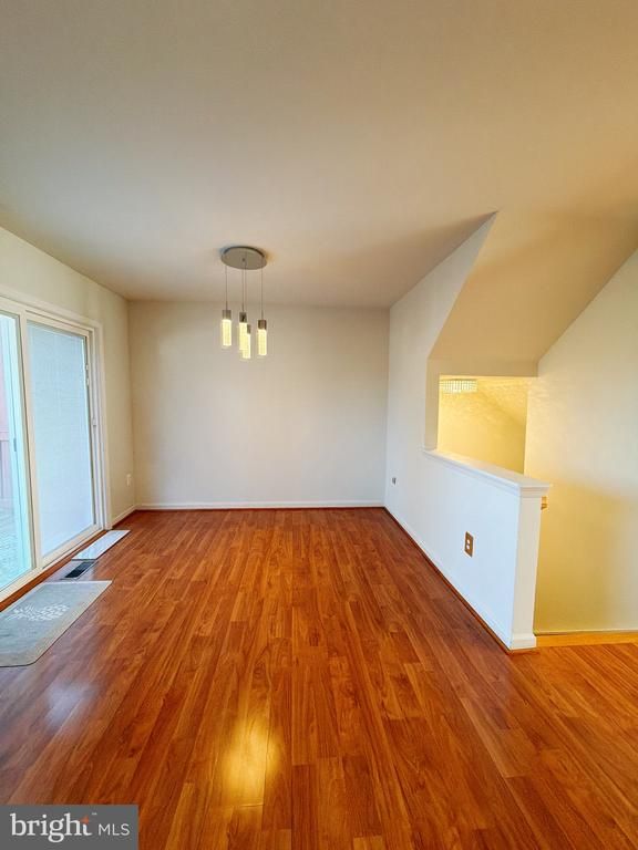 43750 Tolamac Dr, Ashburn, VA 20147