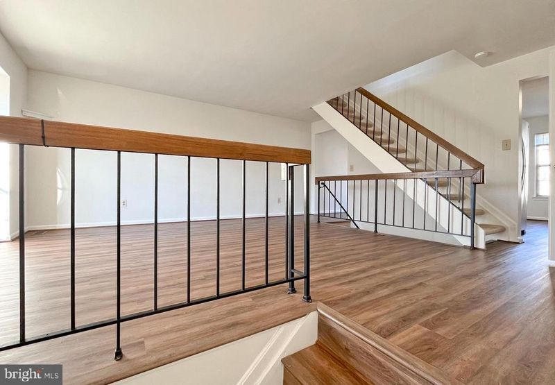 3350 Oakshade Ct, Fairfax, VA 22033