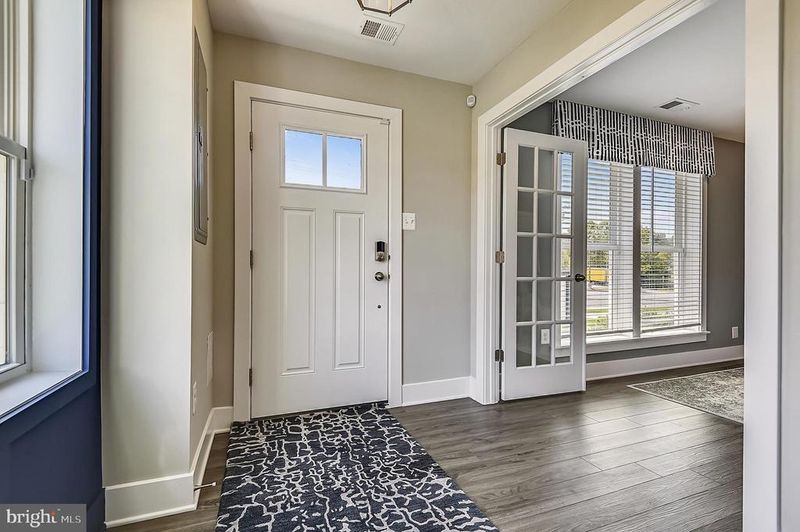 16602 Breezeway Al, Accokeek, MD 20607