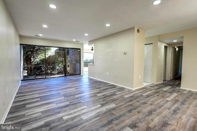 415 Christopher Ave #11, Gaithersburg, MD 20879