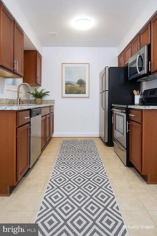 3335 Oakshade Ct, Fairfax, VA 22033