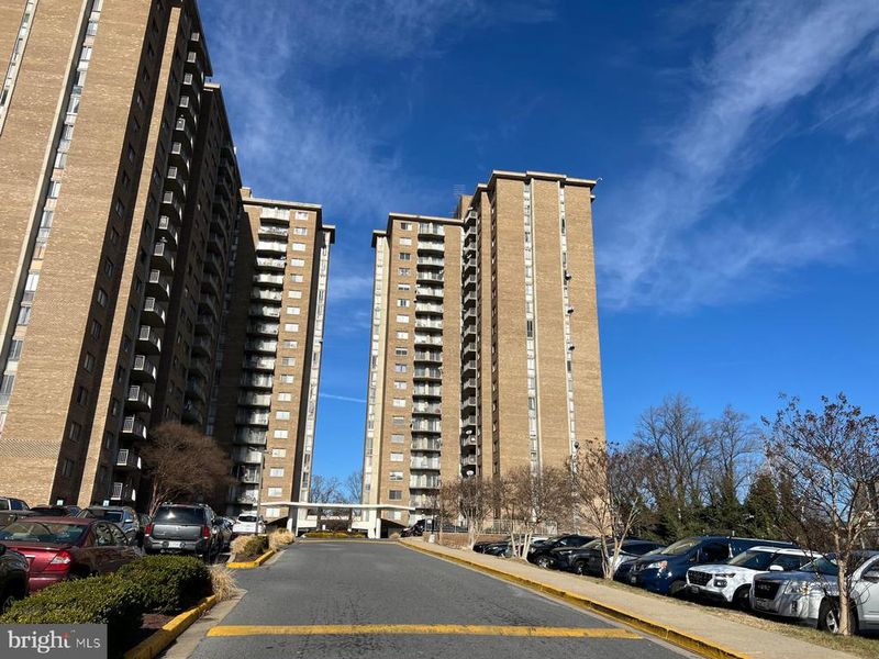 1836 Metzerott Rd #916, Adelphi, MD 20783