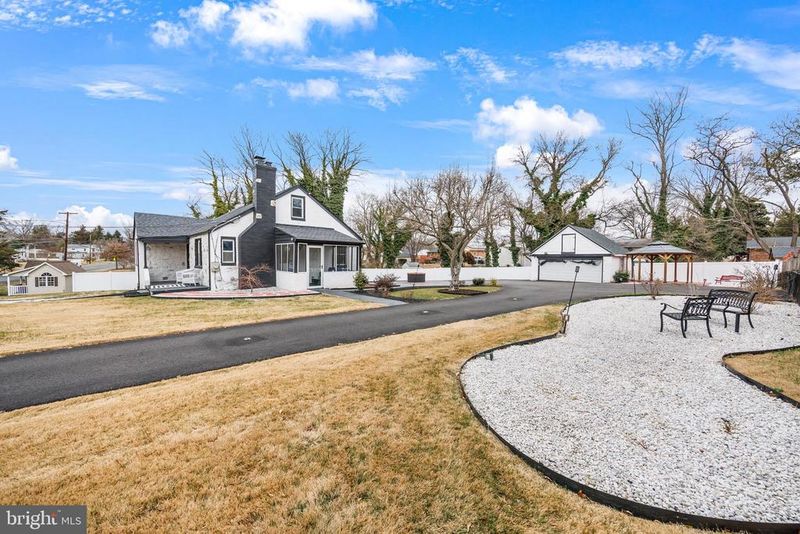 2410 Ritchie Rd, District Heights, MD 20747