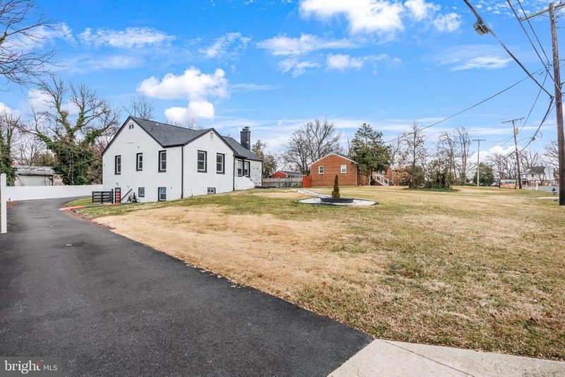 2410 Ritchie Rd, District Heights, MD 20747