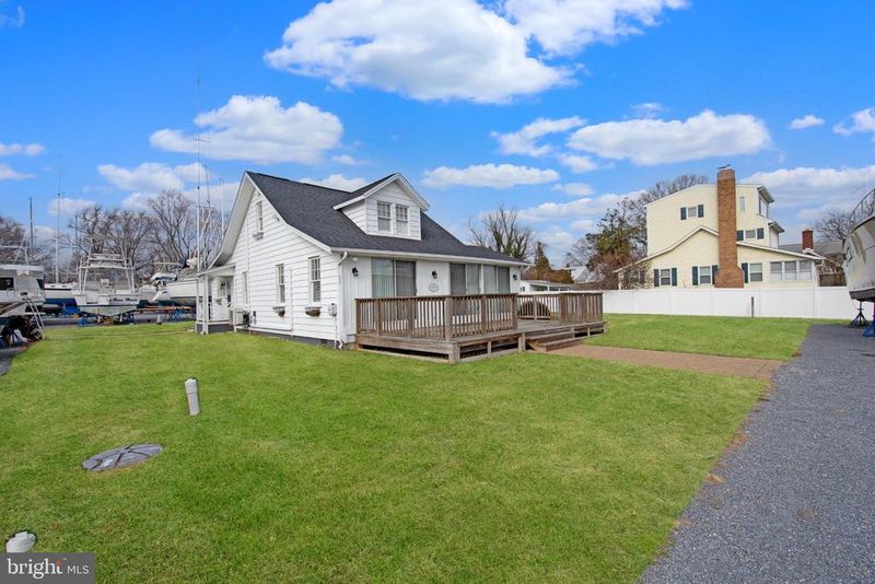 455 Deale Rd, Deale, MD 20751
