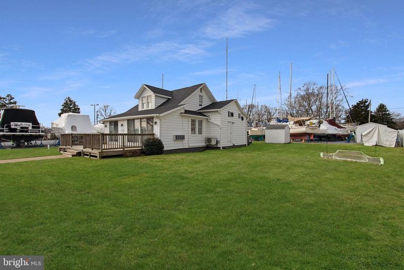 455 Deale Rd, Deale, MD 20751