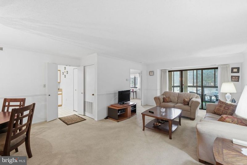 15100 Interlachen Dr #4-201, Silver Spring, MD 20906
