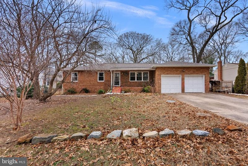 207 Oak Ave, Severna Park, MD 21146