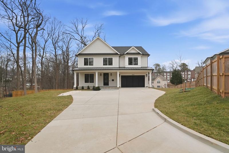 3835 Lawrence Ave, Kensington, MD 20895